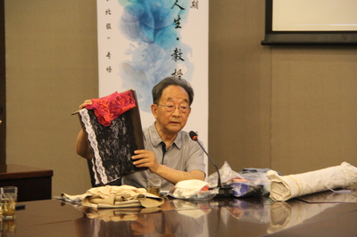 永遠跟黨走 北京服裝學(xué)院張大省談做好本職工作是黨員的責(zé)任與義務(wù)