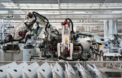 2025中國(guó)經(jīng)濟(jì)回眸 攀高逐新，質(zhì)勝未來——新質(zhì)生產(chǎn)力在紡織業(yè)一線的發(fā)展見聞