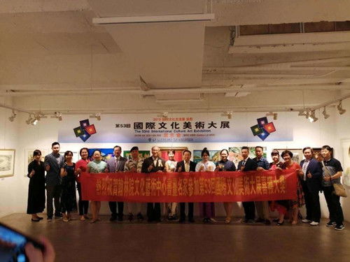 中國(guó)翰林書(shū)畫(huà)院秘書(shū)長(zhǎng)劉珺與物華天寶藝術(shù)推廣中心的文化交流實(shí)踐